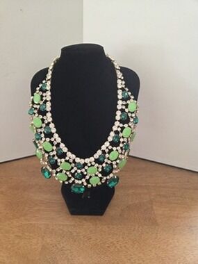 Statement Green Rhinestone Bib Necklace Gold Tone Crystal Lime Emerald NWT $128